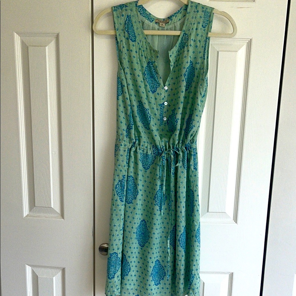 NWOT- LUCKY brand Blue Patterned Sleeveless Dress with drawstring waste. M